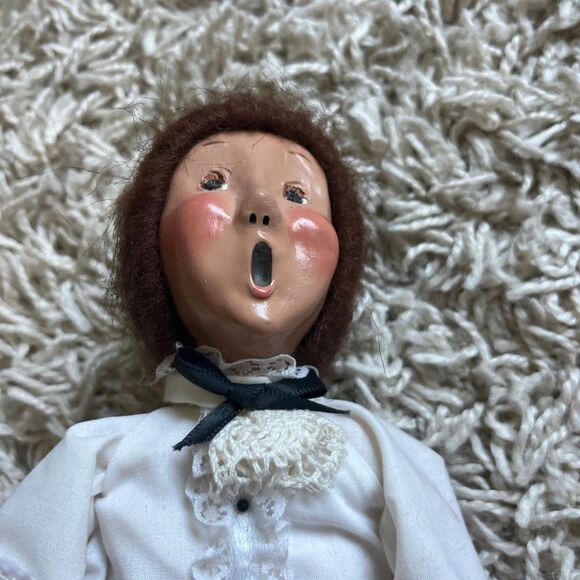 Byers' Choice The Carolers Teacher Figure, 1994 - Picture 8 of 9